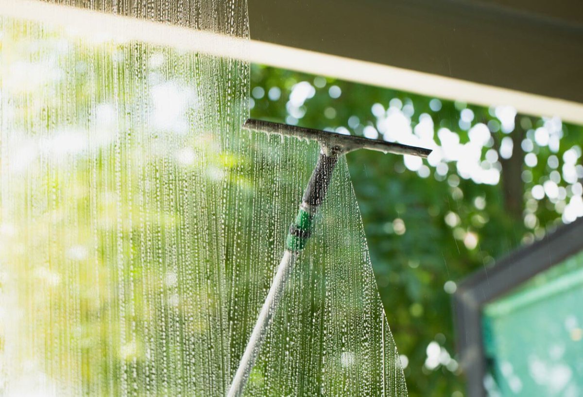 Window and Glass Cleaning Team on Duty